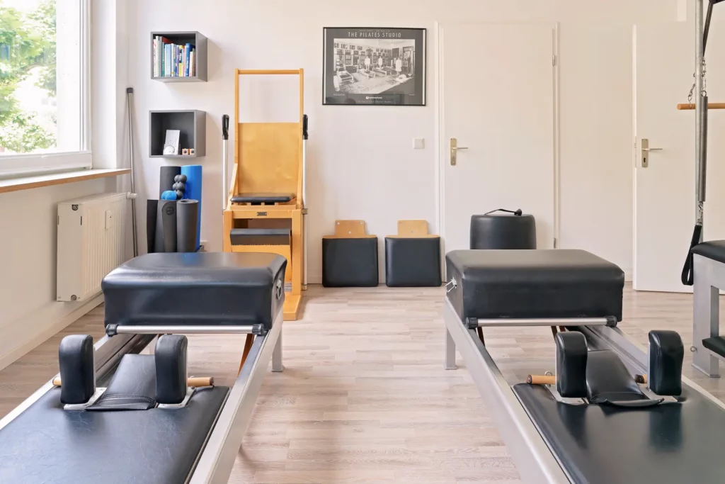 Zwei Reformer im Studio